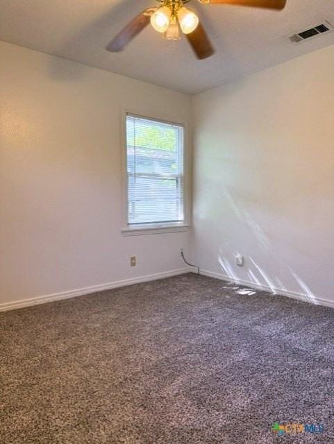 1704 Smith Dr - Photo 3 of 16