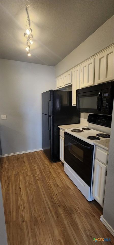 1202 Thorpe Ln #408 - Photo 3 of 12