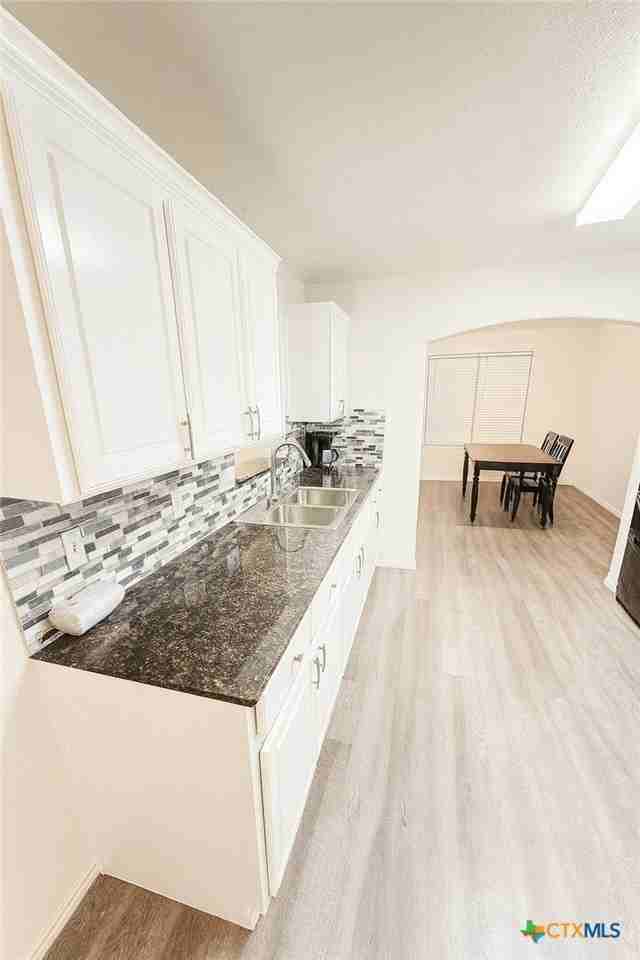 2703 Tara Dr - Photo 6 of 21