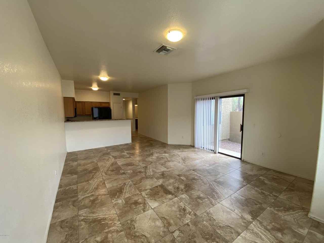 1251 E Weimer Cir #43 - Photo 4 of 44