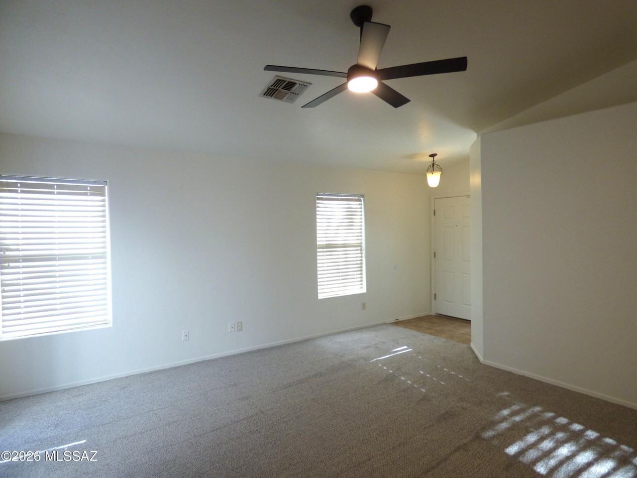 60499 E Alpine Way - Photo 7 of 29