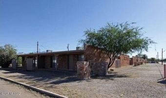featured image of 425 E Delano St