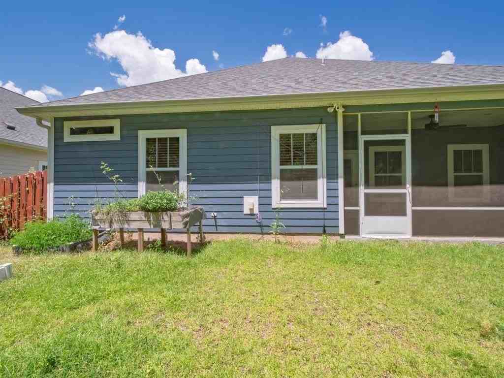 855 Avery Park Dr - Photo 7 of 35