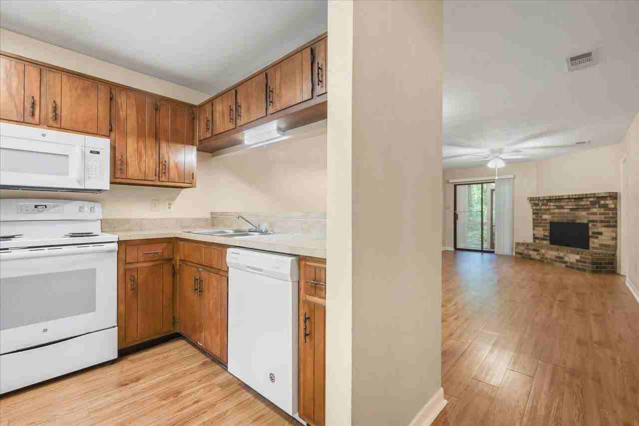 3208 Ginger Dr - Photo 5 of 42