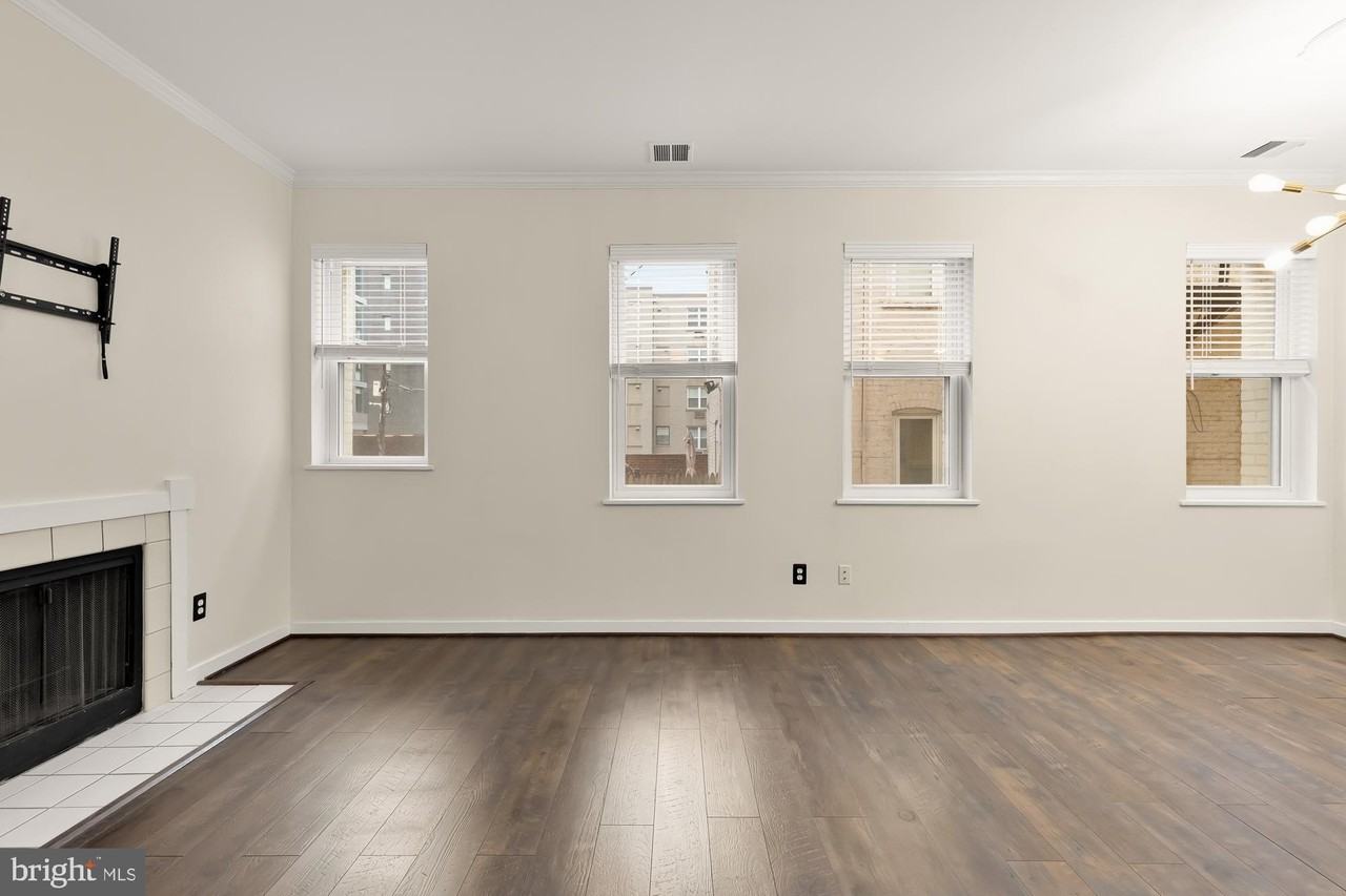 2114 N St Nw #15 - Photo 4 of 26