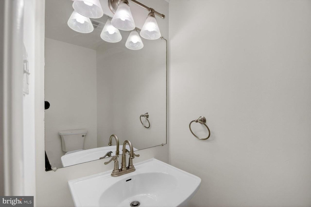 3030 Gentain Ct Ne - Photo 4 of 14
