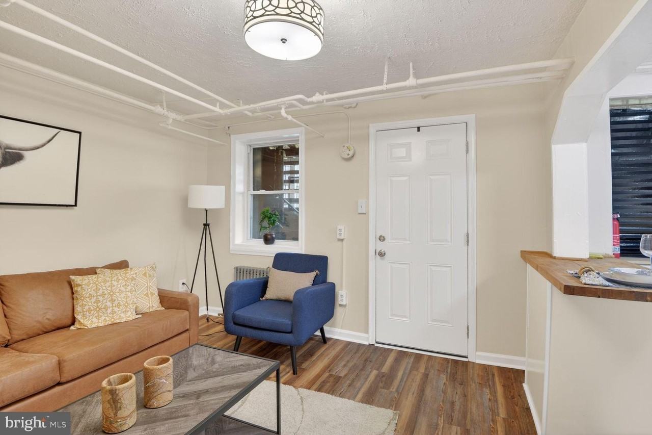 819 51st St Se #5 - Photo 5 of 15