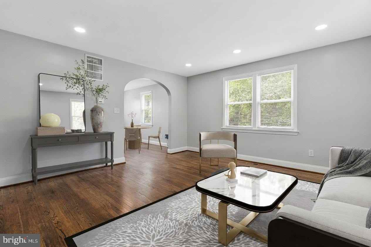 19 Atlantic St Se - Photo 6 of 35