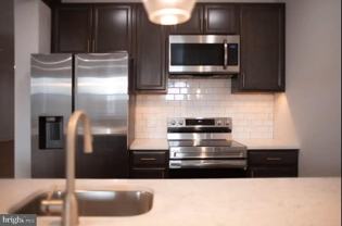 212 W 9th St #204 - Photo 1 of 1