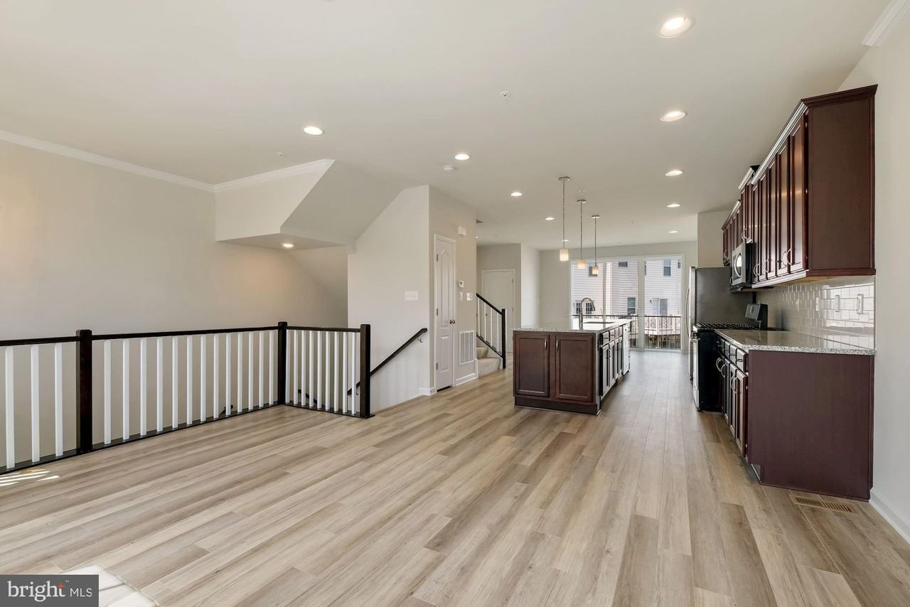 5986 Passend Dr - Photo 6 of 33