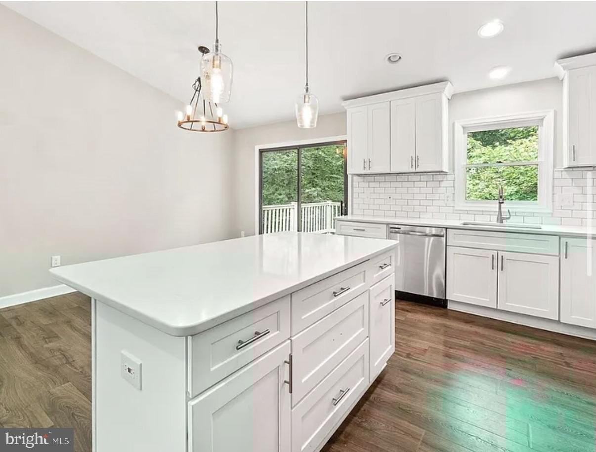 10788 Forest Edge Cir - Photo 5 of 15
