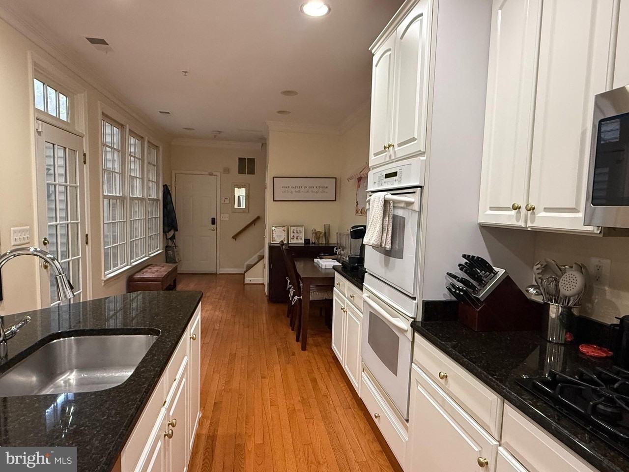 104 Oak Knoll Ter - Photo 4 of 22