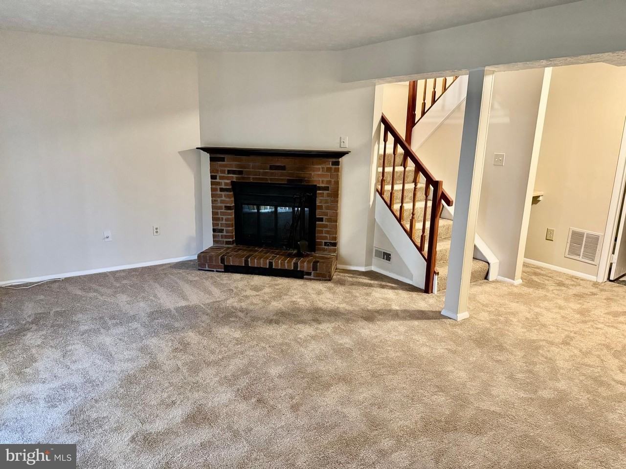 3723 Castle Ter #122 - Photo 4 of 20
