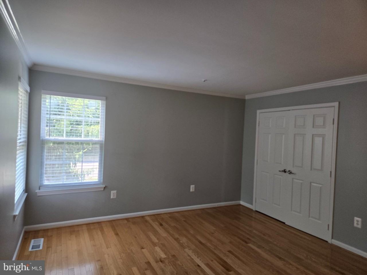 5401 Riba Ct - Photo 6 of 16