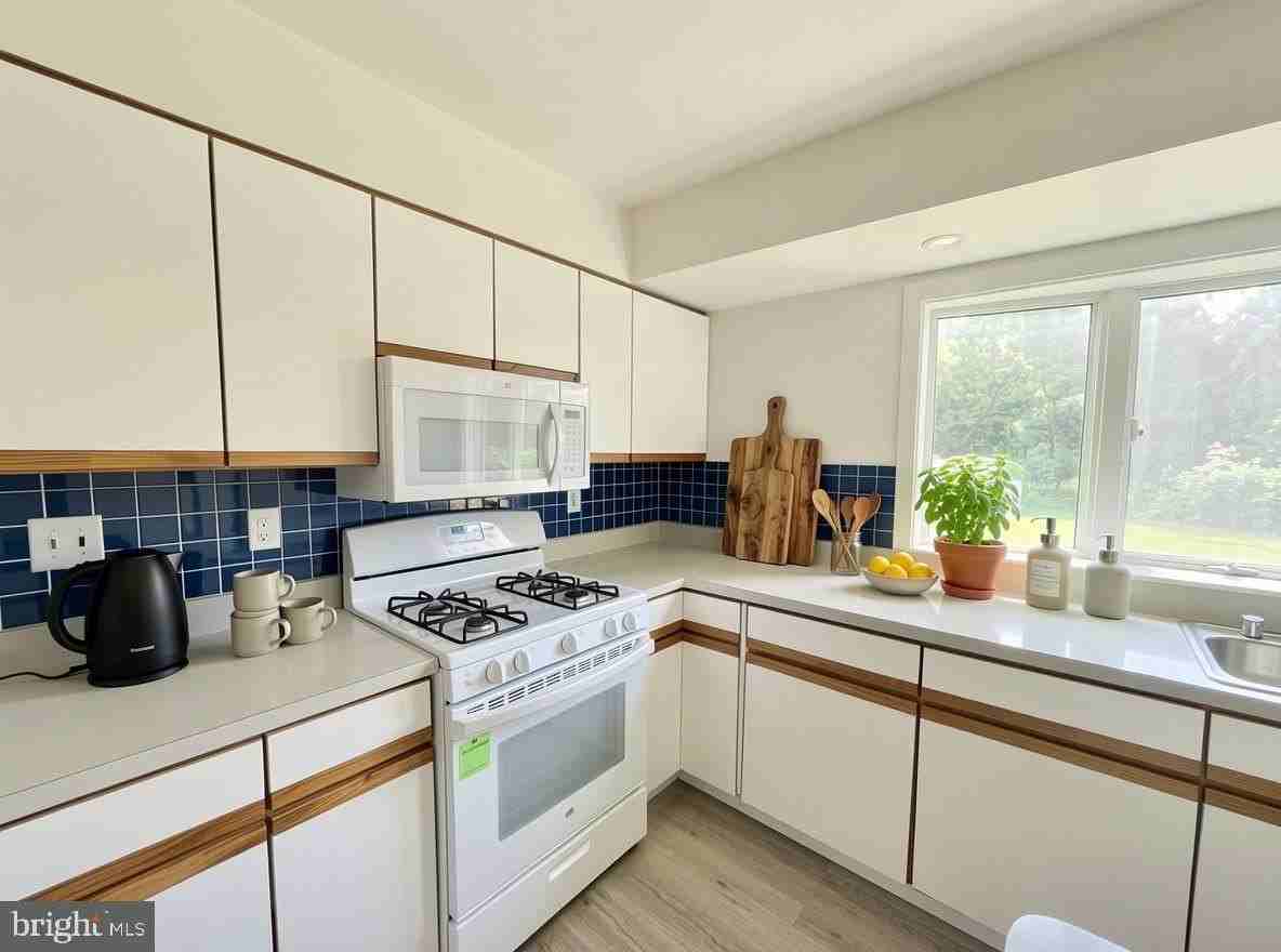 8401 Rhode Island Ave - Photo 6 of 16