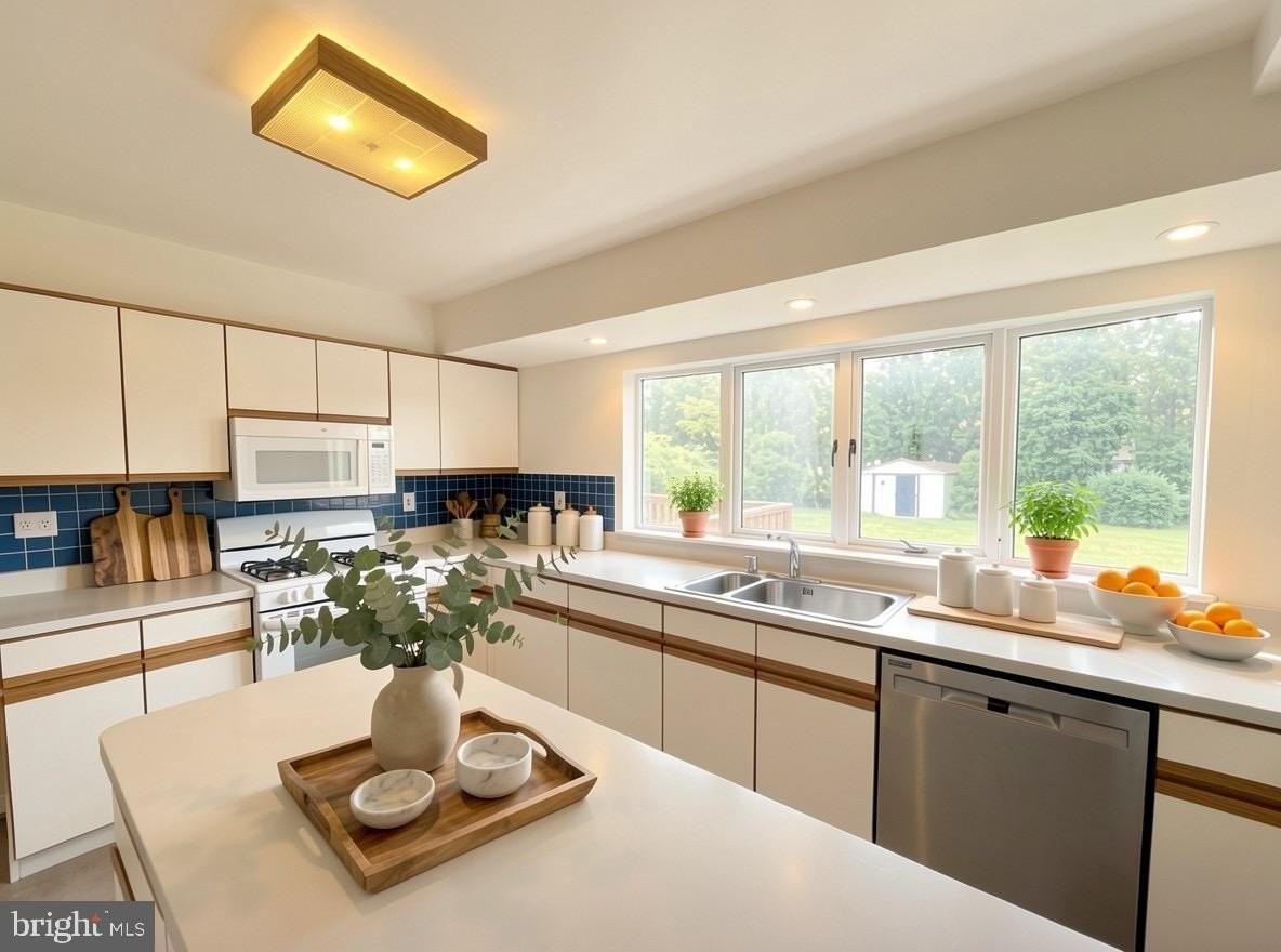 8401 Rhode Island Ave - Photo 7 of 16