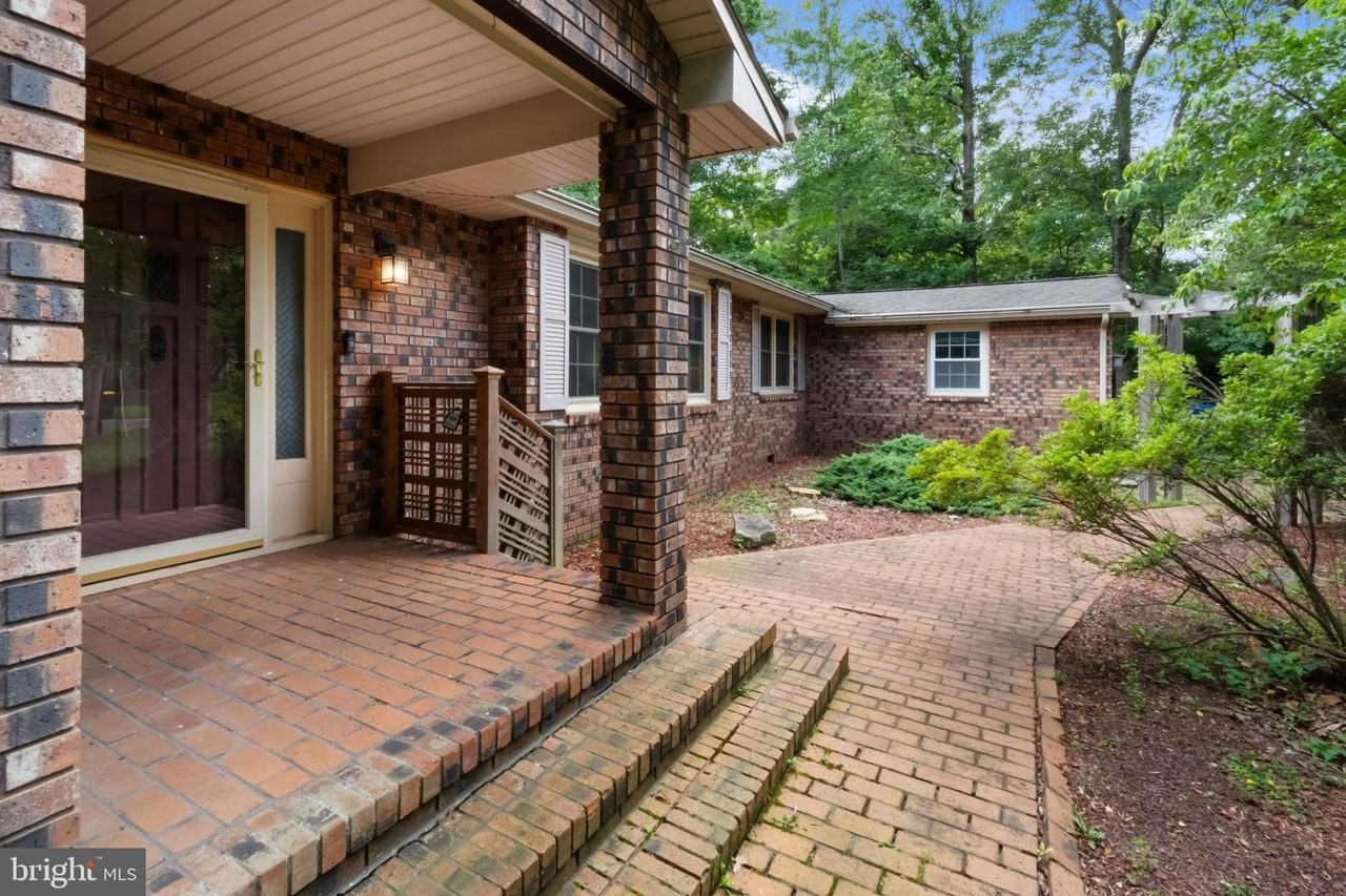 51 Christopher Mill Rd - Photo 5 of 24