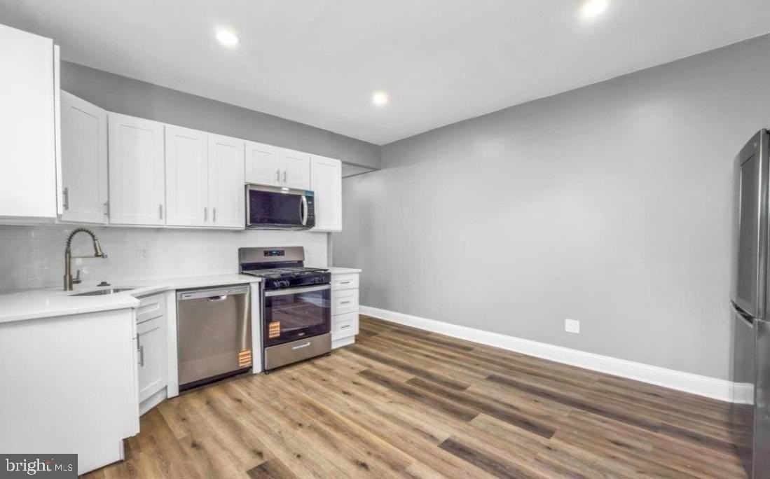 302 Jones Ave - Photo 3 of 8