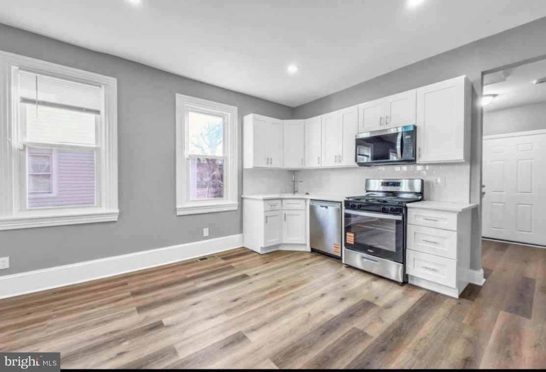 302 Jones Ave - Photo 4 of 8