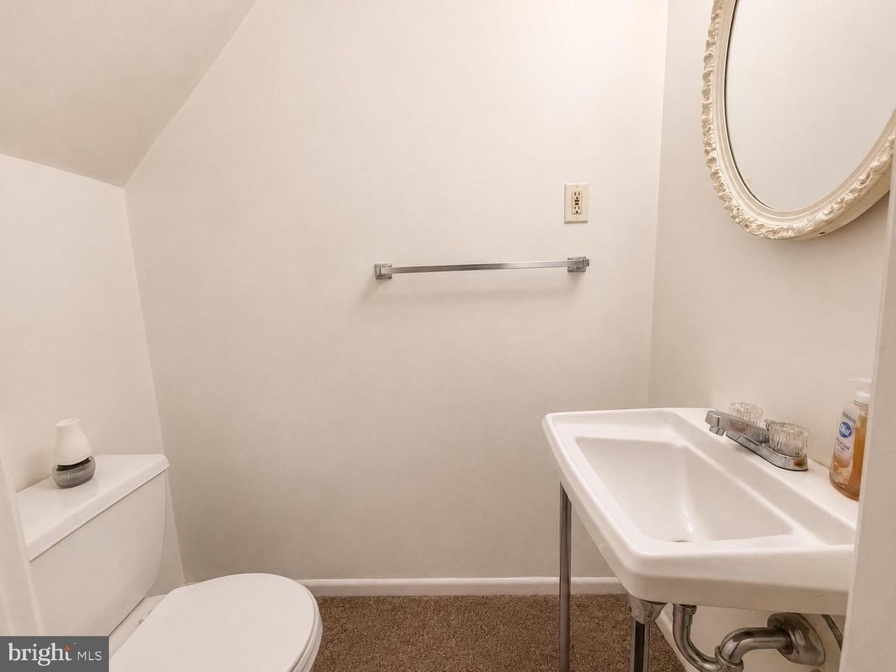 8 Vernon Ct - Photo 7 of 14