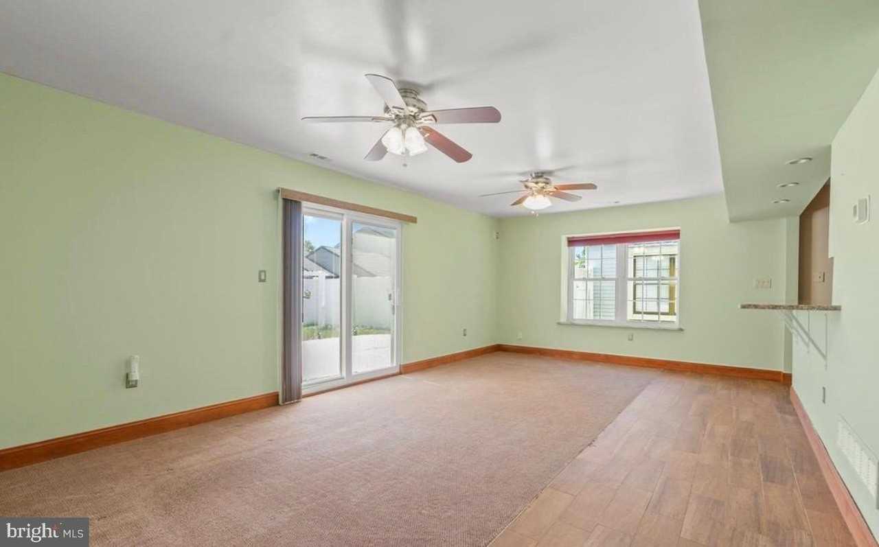 64 Hampton Gate Dr - Photo 5 of 16