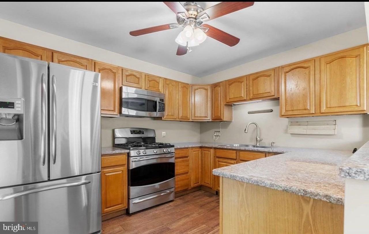 64 Hampton Gate Dr - Photo 6 of 16