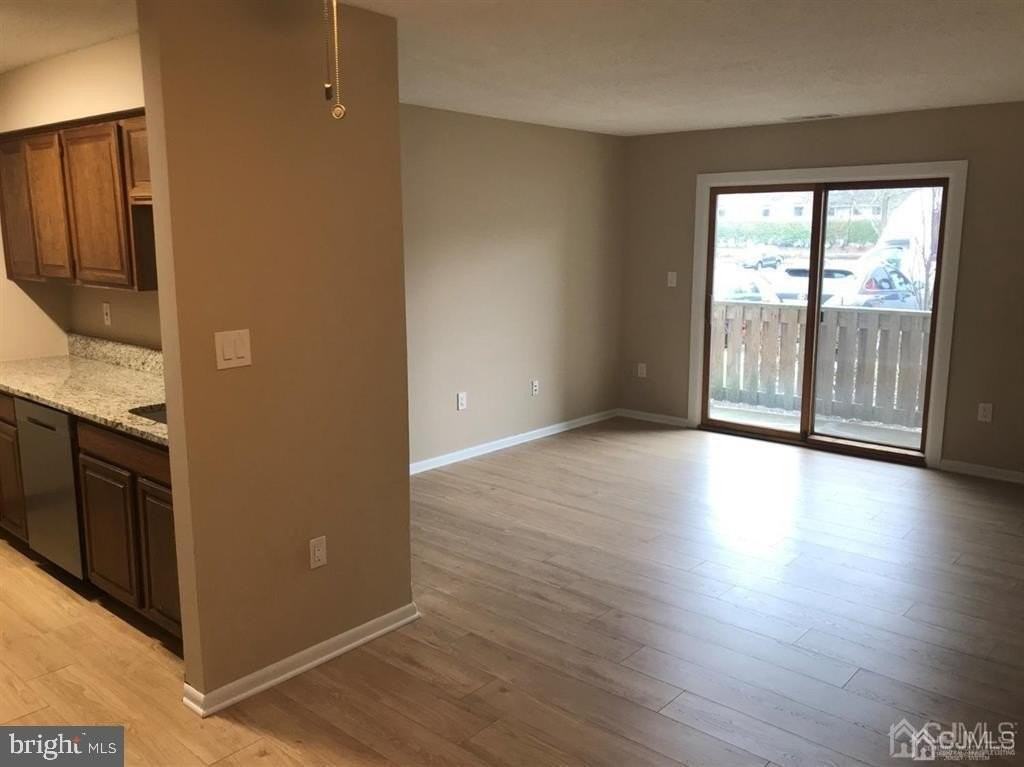 4811 Ravens Crest Dr - Photo 3 of 18