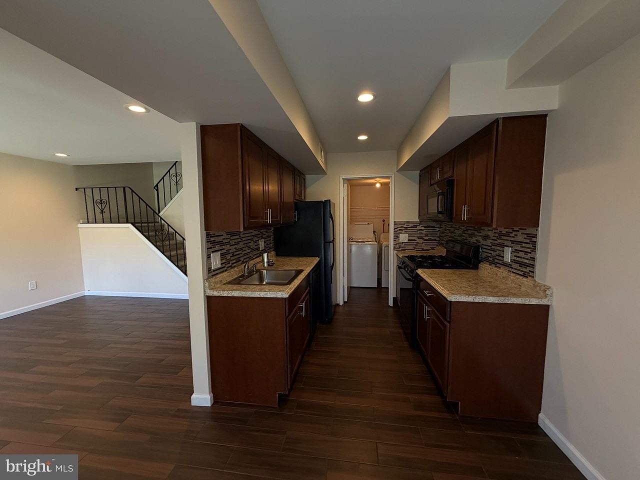 406 Brandywine Ct - Photo 5 of 11