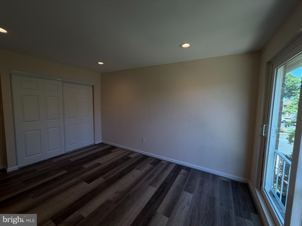 406 Brandywine Ct - Photo 7 of 11