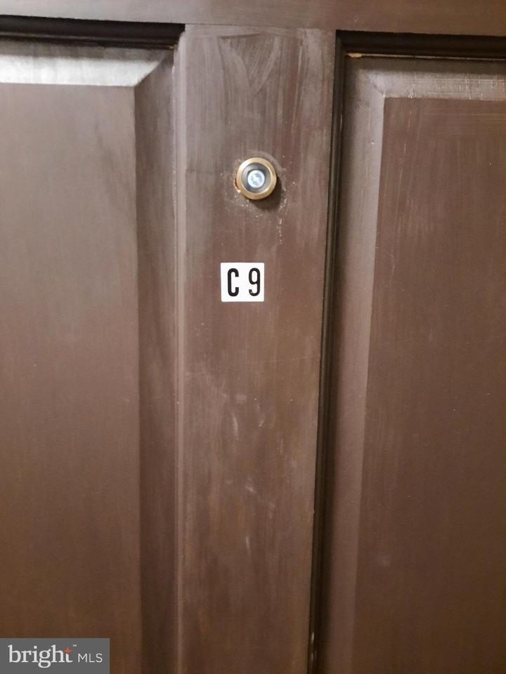 12 S Filbert St #C9 - Photo 3 of 8