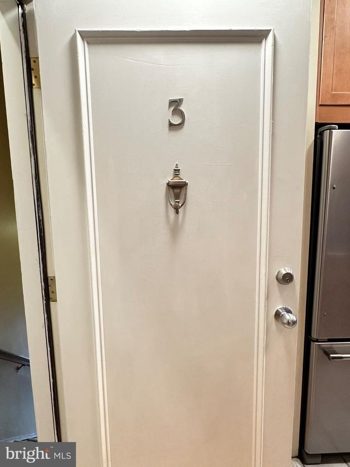 126 Arch St - Photo 3 of 25