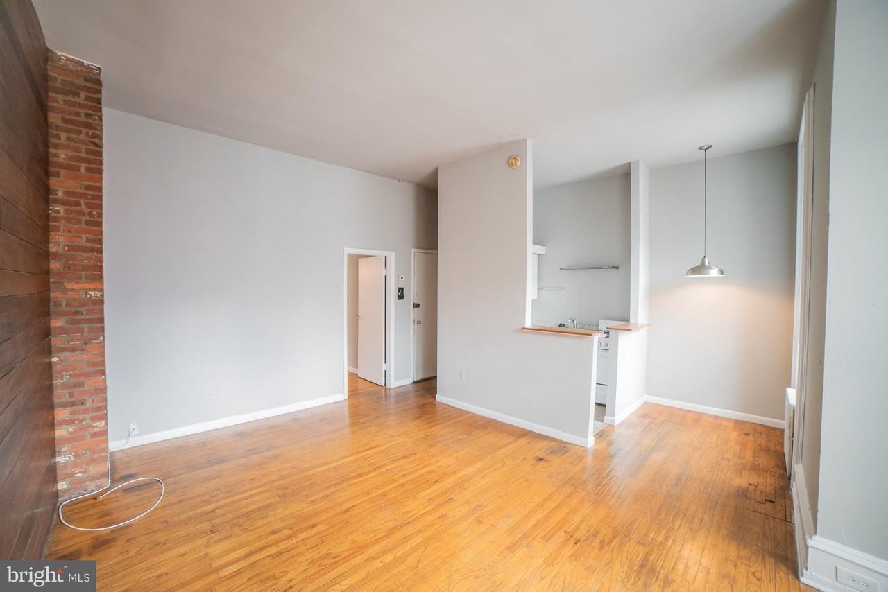 2108 Pine St #2F - Photo 6 of 11