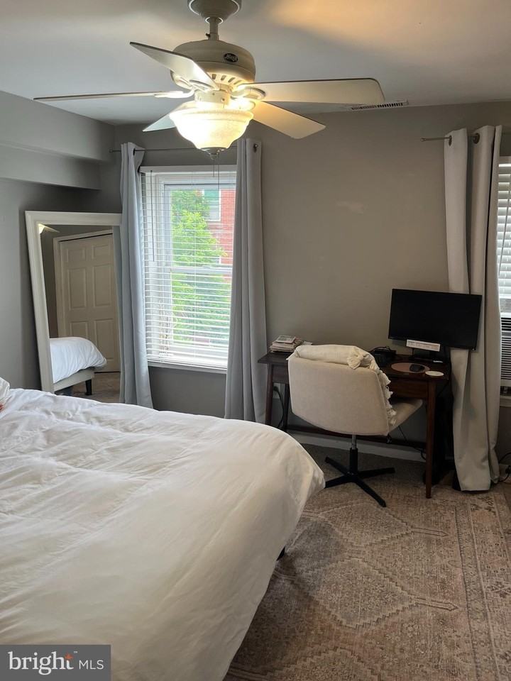 762 S 19th St #3 - Photo 6 of 13