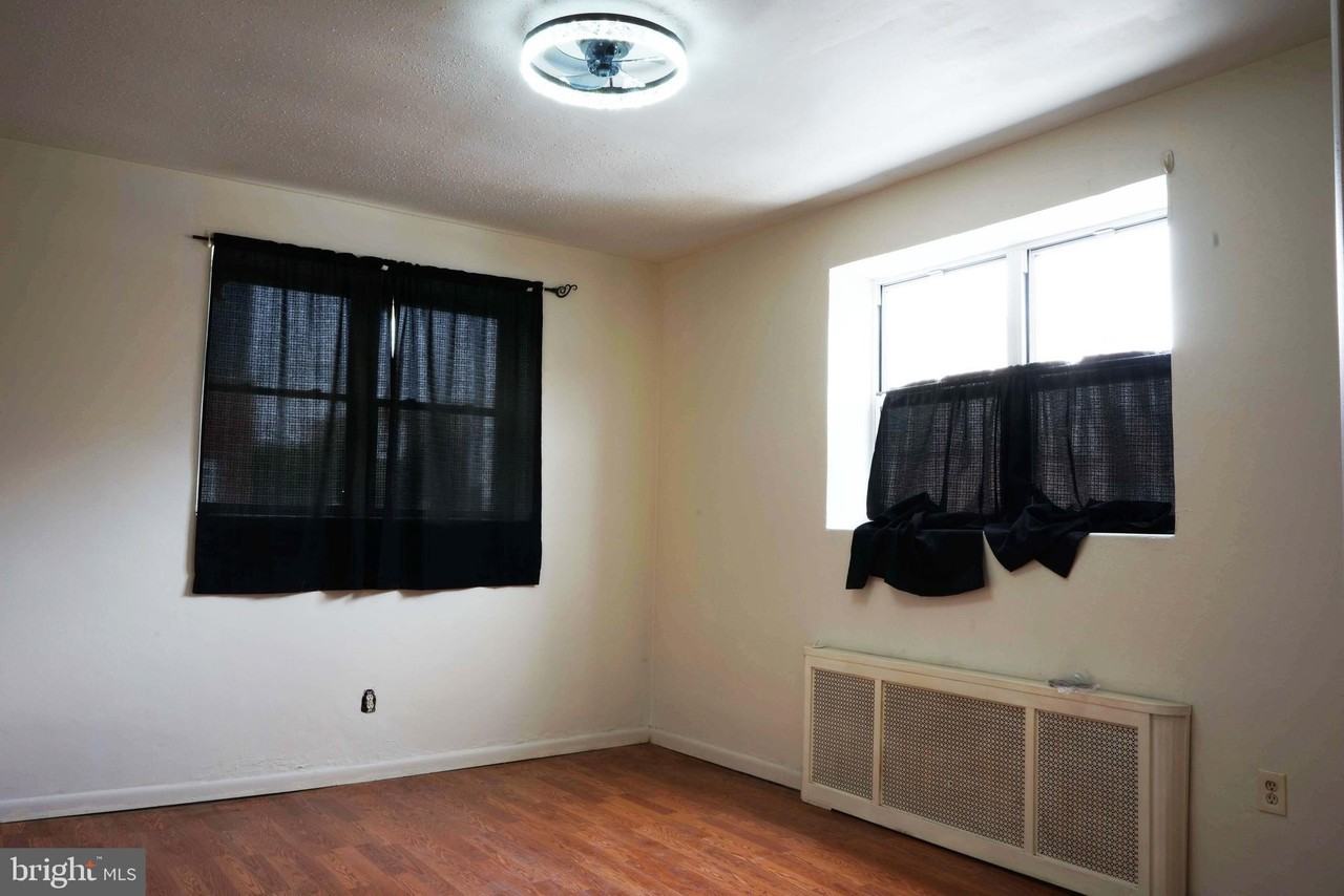 2601 S Iseminger St #1stFL - Photo 3 of 15