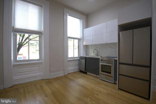 333 S 21st St #1F - Photo 1 of 1