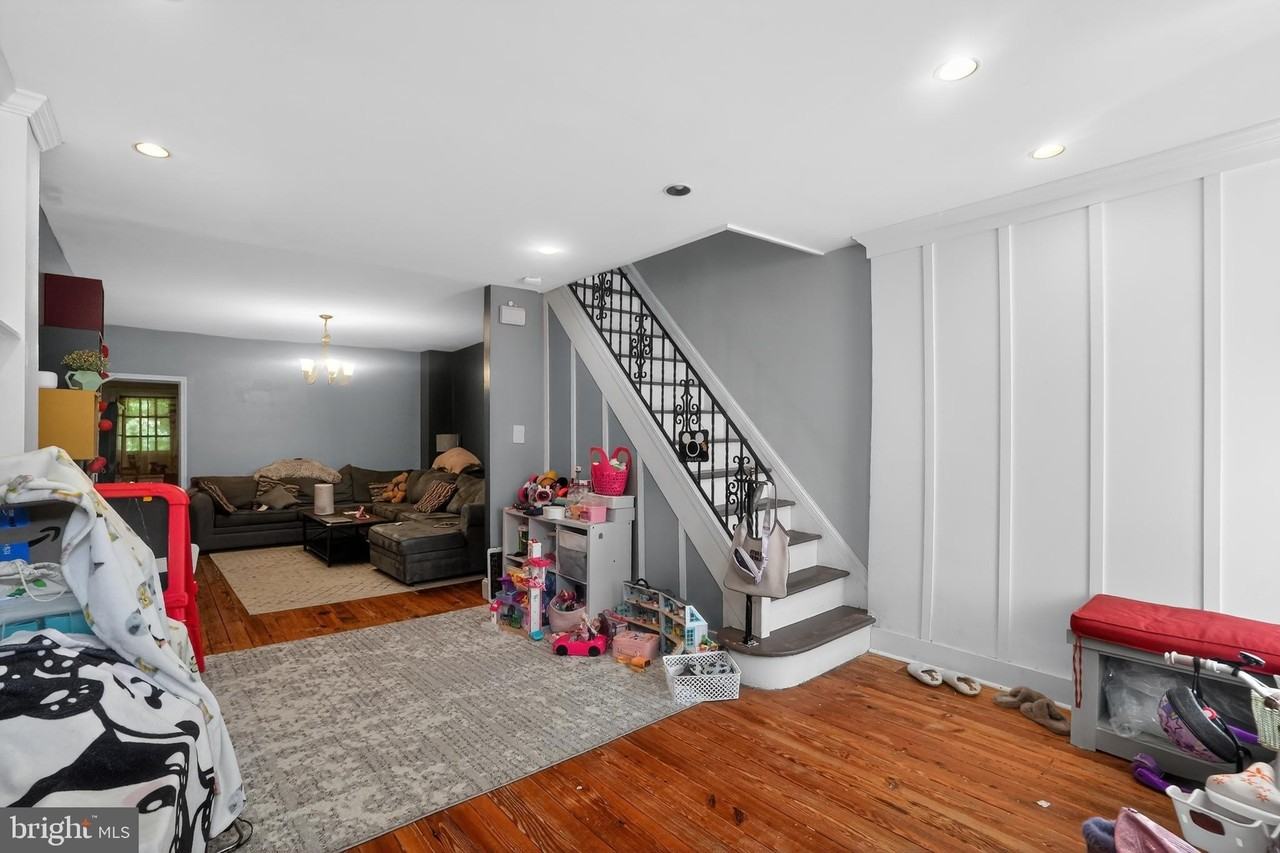 4739 Smick St - Photo 7 of 33