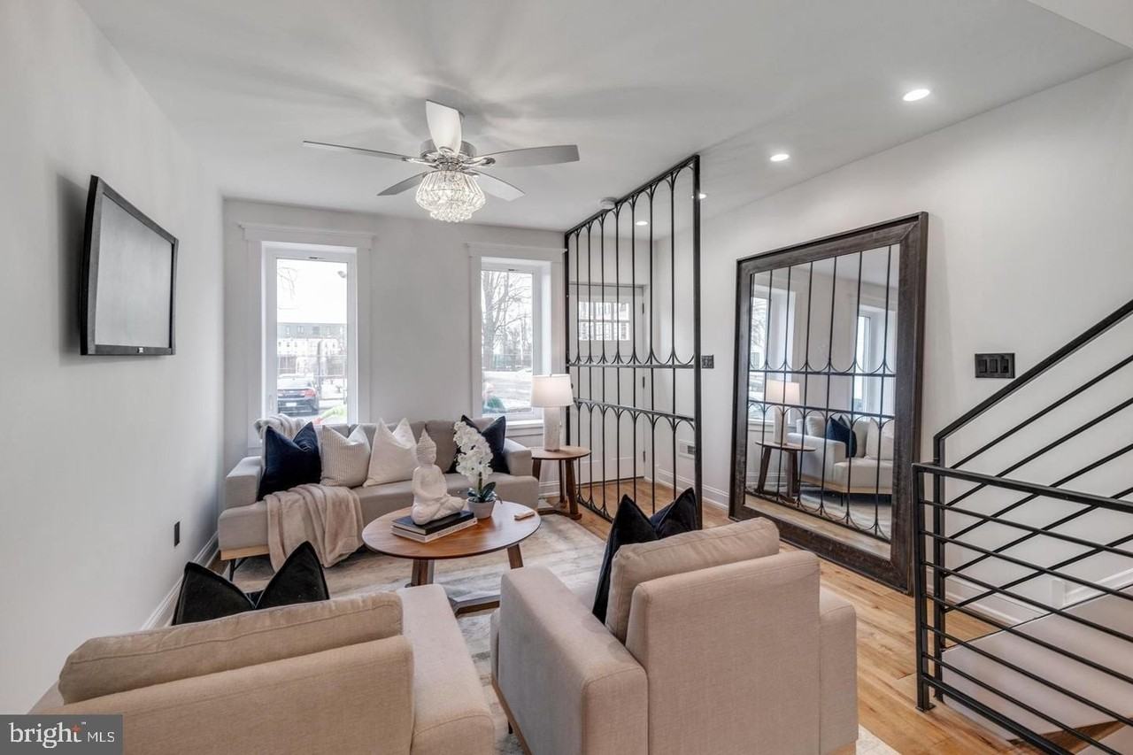 2571 Trenton Ave - Photo 5 of 29