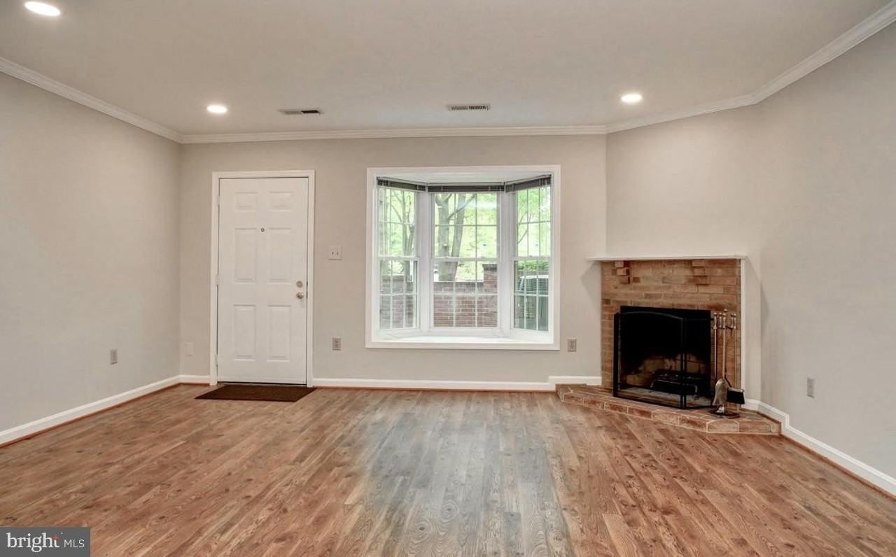 2510 Fairfax Dr #2EIII - Photo 6 of 31