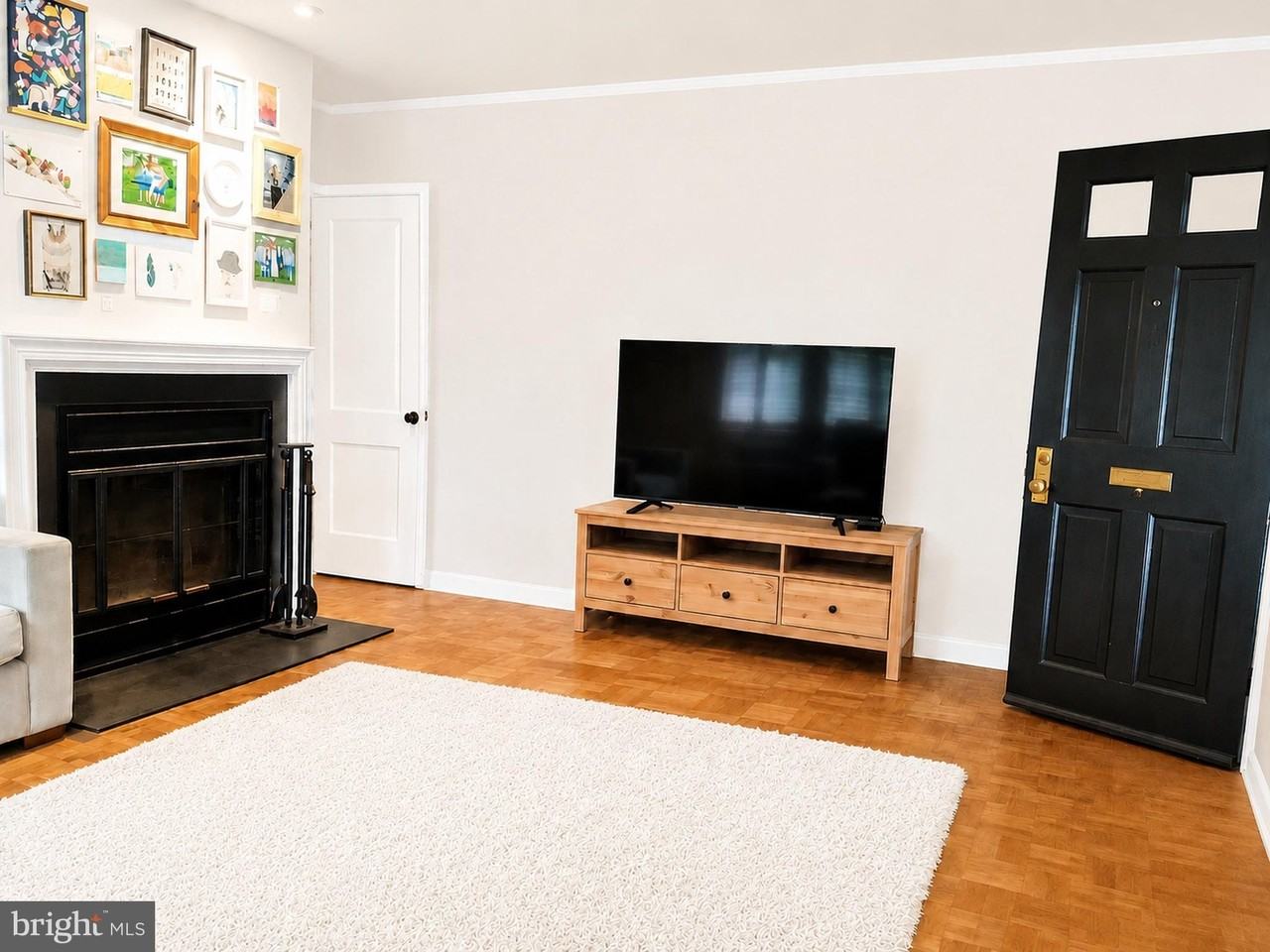 1210 S Barton St #331 - Photo 4 of 16