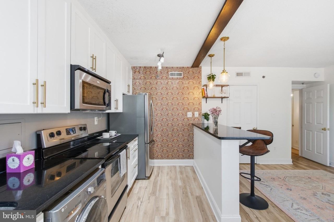 504 Bashford Ln #3111 - Photo 6 of 29