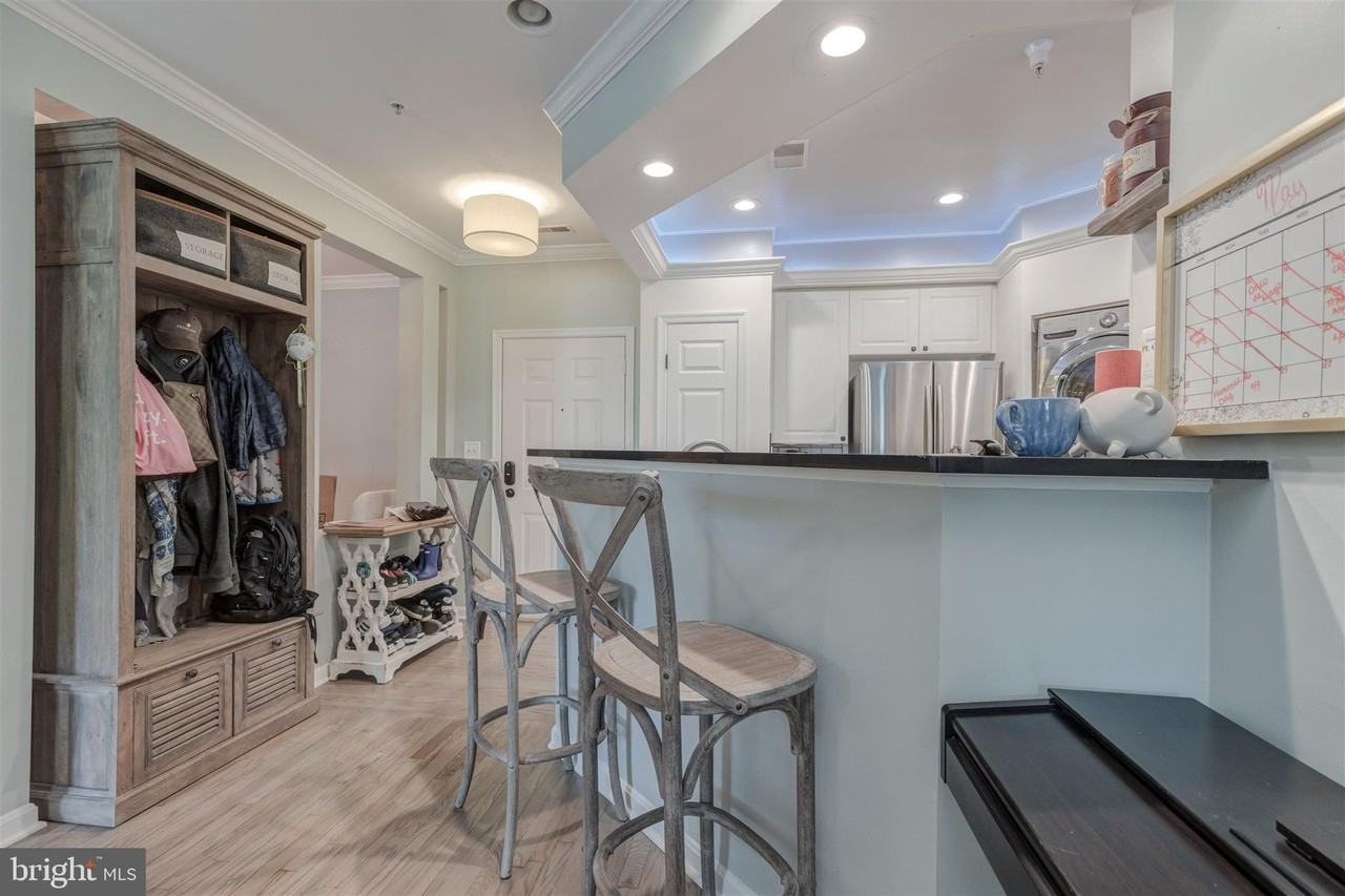5112 Donovan Dr #102 - Photo 5 of 28