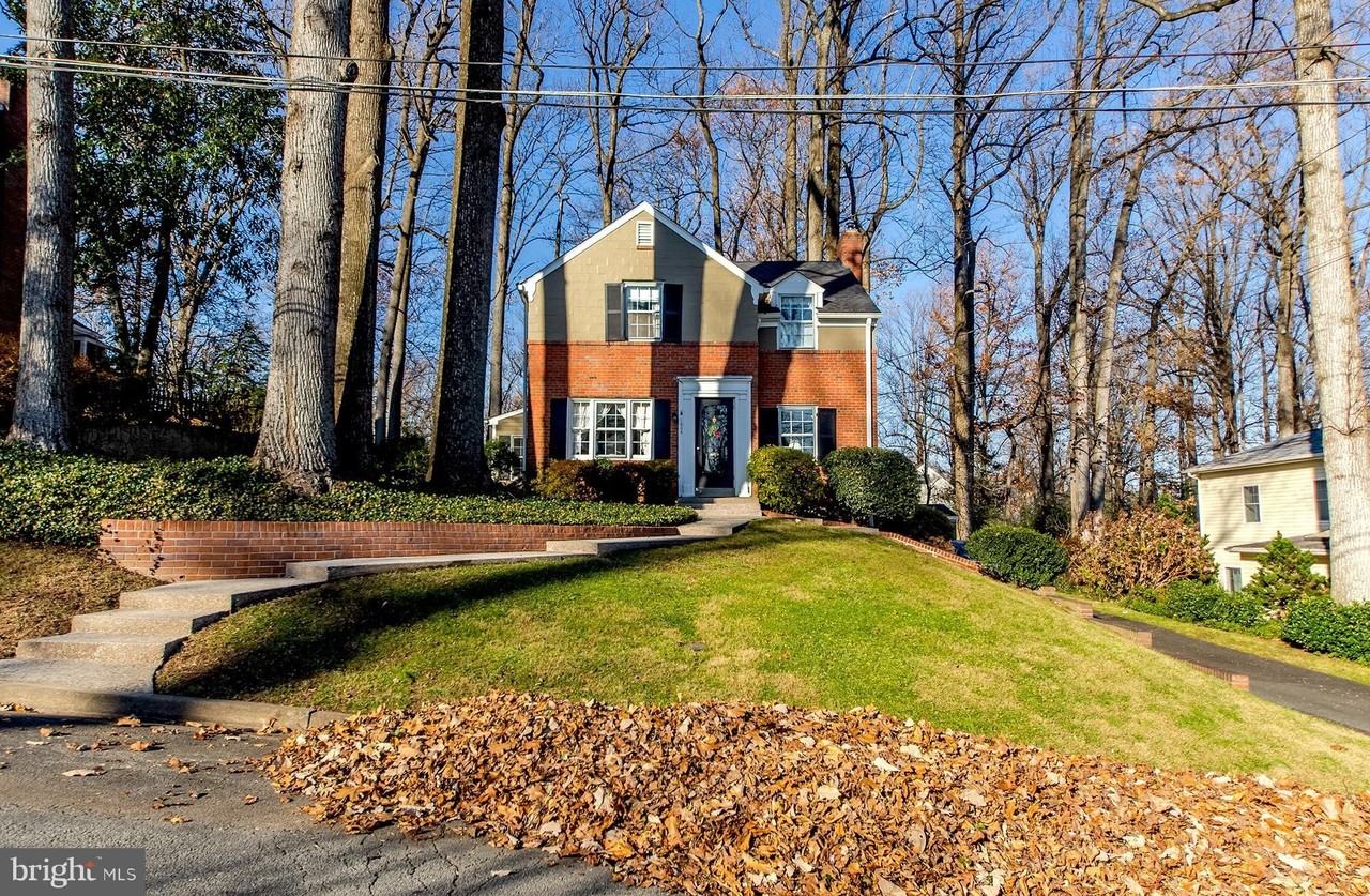 1308 Tracy Pl - Photo 3 of 46