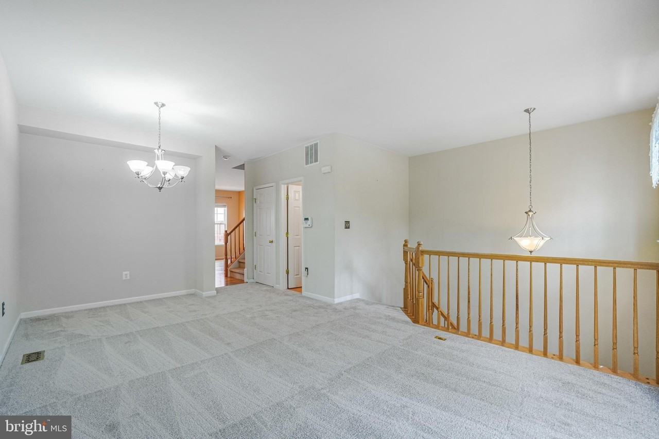 1606 Wilcox Ave - Photo 7 of 41