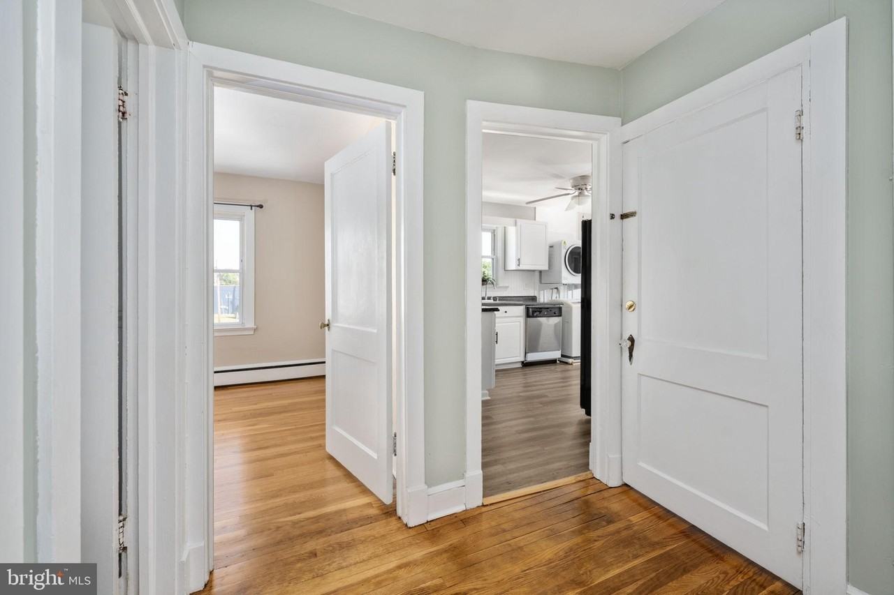 205B Canal St - Photo 5 of 22