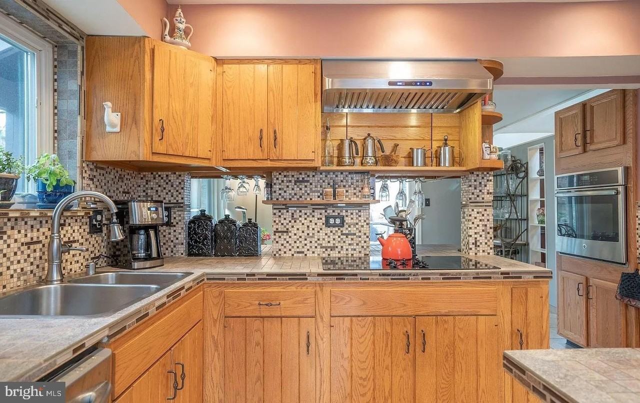 11696 Fox Glen Dr - Photo 4 of 50