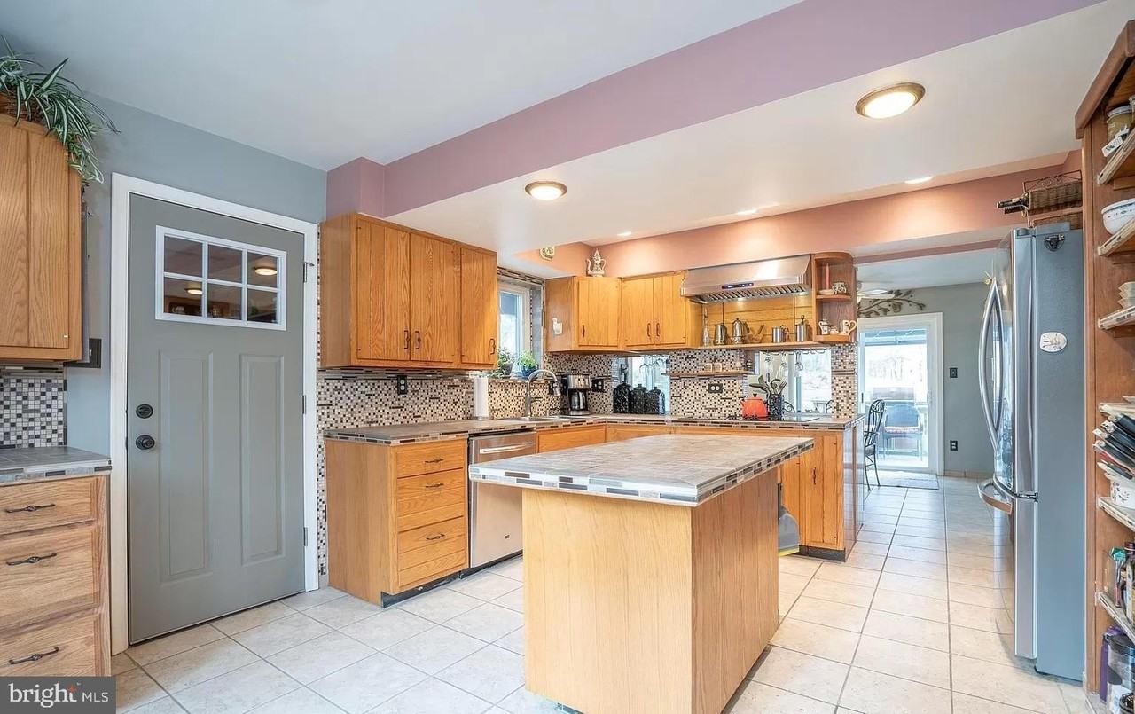 11696 Fox Glen Dr - Photo 5 of 50