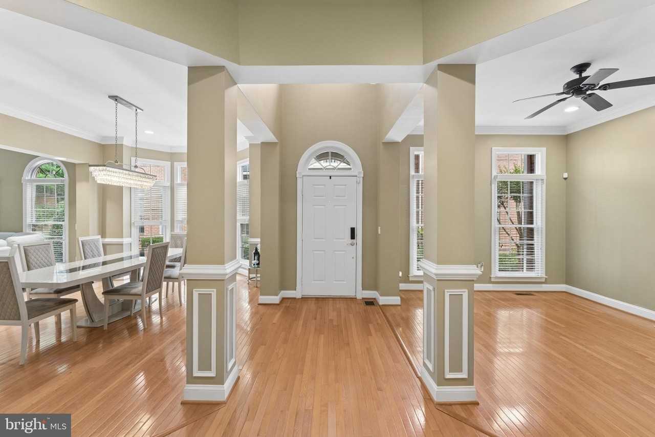 12810 Falcon Wood Pl - Photo 3 of 33