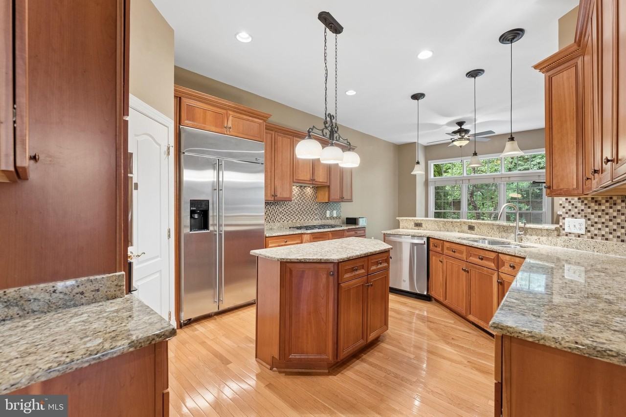 12810 Falcon Wood Pl - Photo 6 of 33