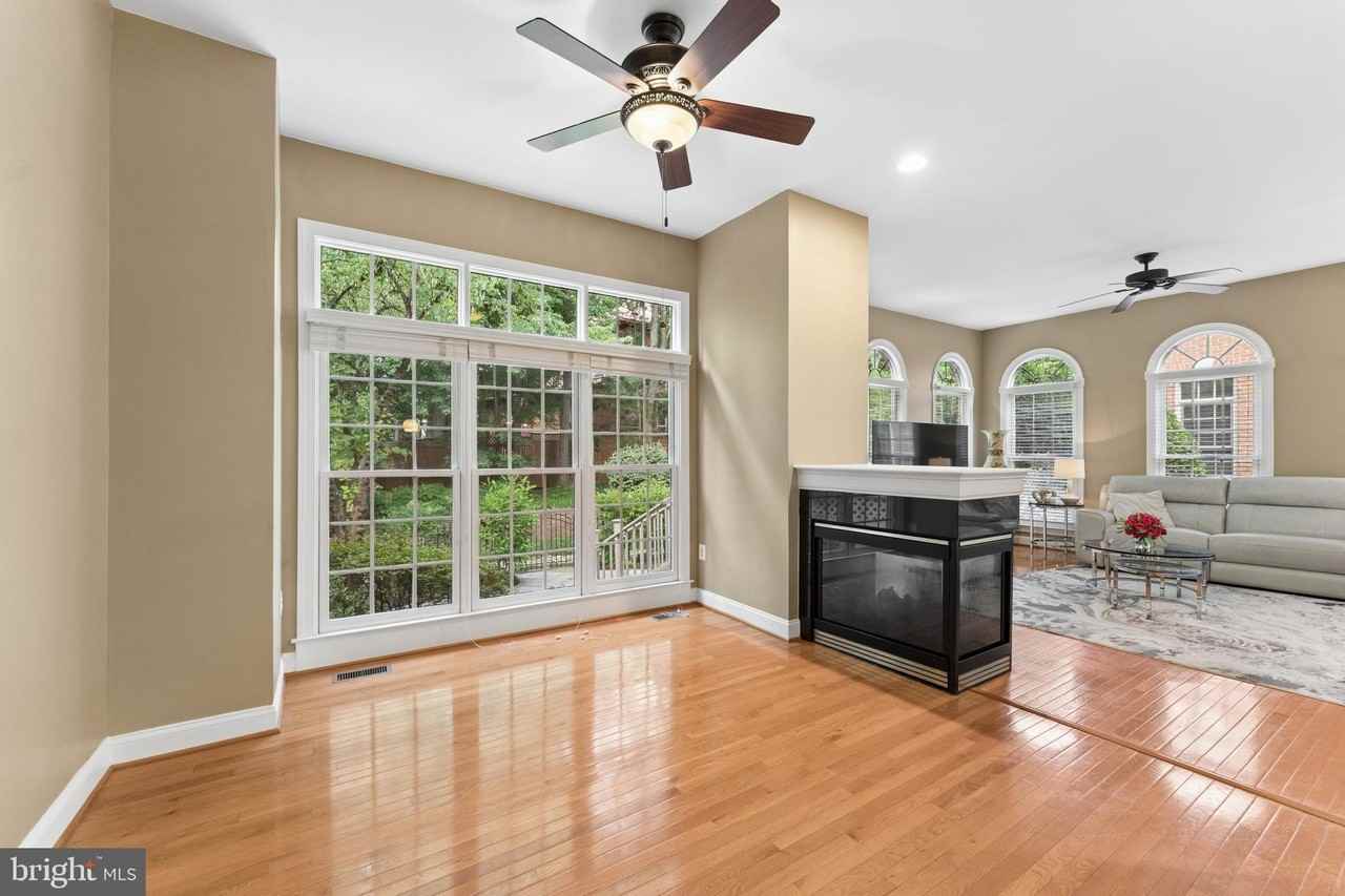 12810 Falcon Wood Pl - Photo 7 of 33