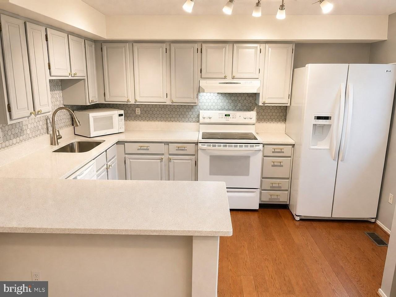 5580 Hecate Ct - Photo 6 of 16